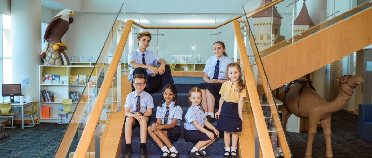 Uniform Amity International School uniform-amity-international-school